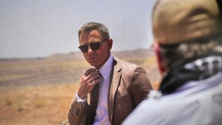 Колко милиона предложиха Apple за Джеймс Бонд