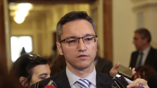 Няма драма в БСП, успокоява Вигенин