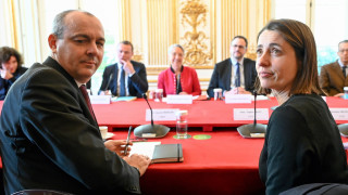 Френските профсъюзи ще продължат да се борят срещу планираното повишаване