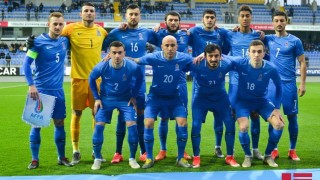 Около 7 8 хиляди зрители очакват домакините от Азербайджан на мача