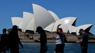 Австралийският премиер Скот Морисън потвърди че страната вече официално е