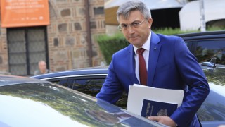 Карадайъ демонстрира, че не е трудно да се гласува