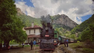БДЖ организира пътуване с парен локомотив по теснолинейката