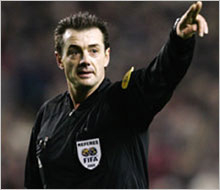 Хаос с картоните в Испания заради протест на реферите