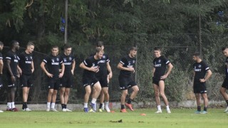 Представителният отбор на Локомотив Пловдив се готви усилено за предстоящото