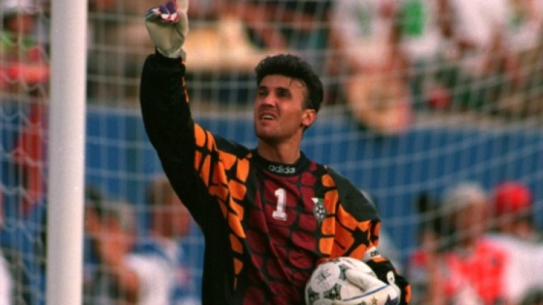 Левски със съобщение за Боби Михайлов