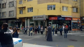 Протестиращи блокираха столичната улица Раковски пред Дома на Европа видя News bg