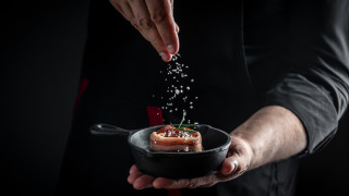 Солта е най използваната подправка в кухнята и това не е