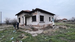 Неизвестна остава причината за нападението на група непълнолетни младежи над