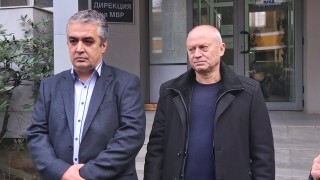 И стрелецът, и убитият в Стара Загора с разрешително за оръжие