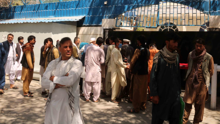 Талибаните отхвърлиха предложението на френския президент Еманюел Макрон за създаване