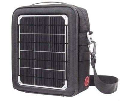 Соларна раница от Voltaic Systems