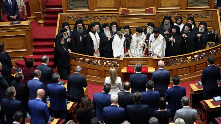 Новият парламент на Гърция положи клетва след предсрочните избори на