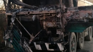 28 мигранти са открити в горящ камион край Резово