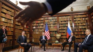 Президентът на САЩ Джо Байдън и руският му колега Владимир