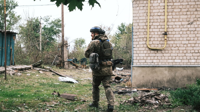 Украинските войски все още контролират около 60% от Вовчанск. Такава