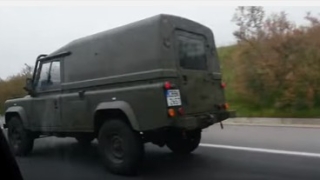 Спешно търсят антифриз, масло и течност за чистачки за джиповете на граничарите