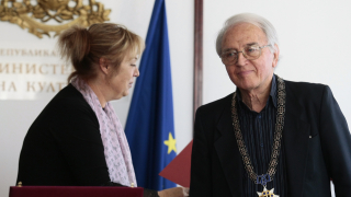 Паметникът пред НДК може да бъде премахнат, реши окончателно съдът