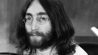 За Джей Хейстингс бивш портиер в Дакота жилищната сграда