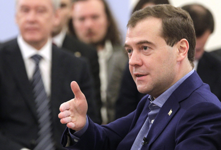 Медведев иска въоръжена Русия за отговор срещу ПРО