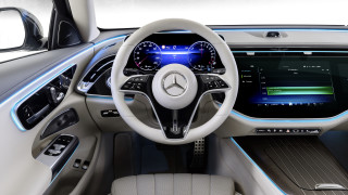 Германският автомобилен гигант Mercedes Benz обяви че електромобилите на компанията за