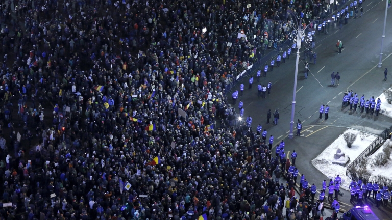 100 000 румънци протестираха срещу амнистията   