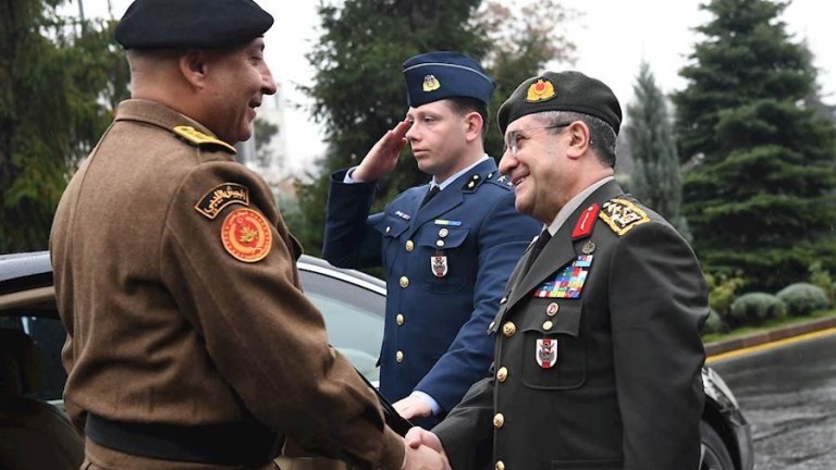 Изображение 746052