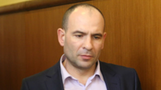 Документите за екстрадирането на Божков от ОАЕ се превеждат и