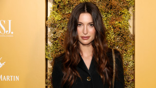 Дъщерята на покойния Стив Джобс Ийв Джобс официално пое по