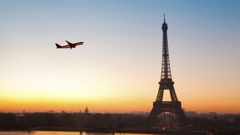 Между 30% и 40% спад на туристите във Франция