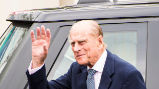 Повече от 65 години принц Филип неотменно присъства до Кралица