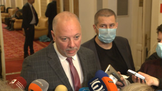 Докато рулетката на мандатите за съставяне на правителство не престане