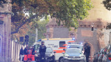 Двама души загинаха при стрелба с автомат до синагога в град Хале, Германия