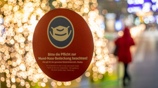 Учени от Южна Африка казват че не виждат признаци Омикрон