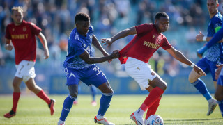 Трансферната сага около защитника на Левски Хосе Кордоба продължава Както