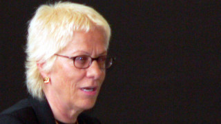 Швейцарската прокурорка Карла дел Понте обяви че напуска комисията на