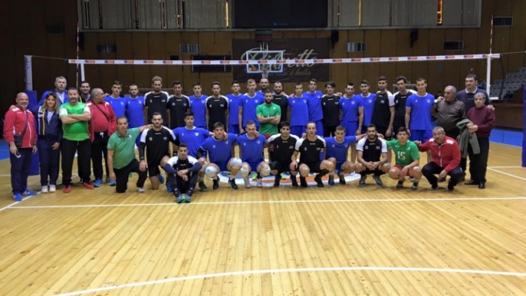 Волейболният отбор на Левски загуби от националите на Алжир с