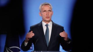 Генералният секретар на НАТО Йенс Столтенберг отхвърли призивите на Русия