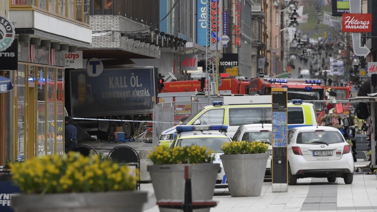 Пет станаха жертвите на терористичната атака в Стокхолм 