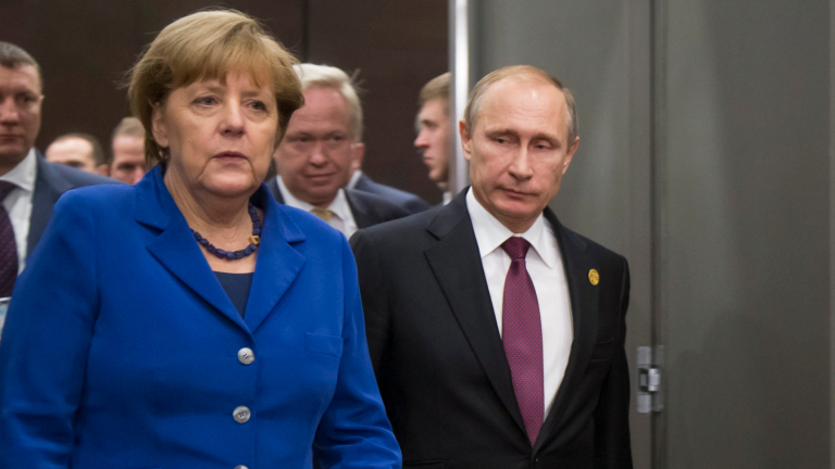 Меркел в Сочи – за Украйна, Сирия, руските хакерски атаки