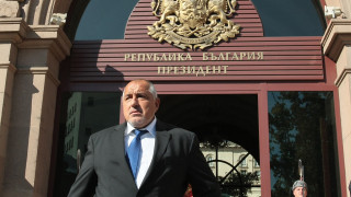 Освен чрез официалното си становище във Фейсбук премиерът на България