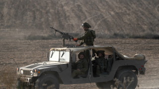 Израелските сили завършиха обкръжаването на Рафах в Газа съобщава Ройтерс Маневрите