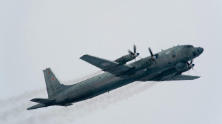 Русия е провела първия си военен тренировъчен полет през Северния