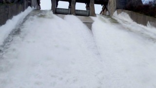 Критично: Язовир "Александър Стамболийски" прелива