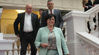 Корнелия Нинова трябва да си ходи тя е вредна за