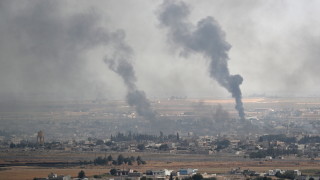 Режимът на Асад бомбардира 10 града в зоната за деескалация