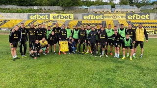 Централният нападател на Миньор Перник Методи Костов говори пред