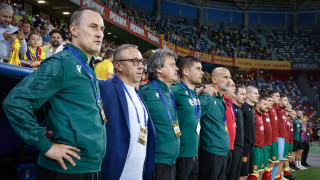 Националният селекционер на България Илиан Илиев отличи футболистите си