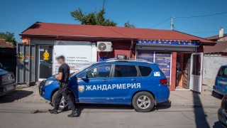Специализирана полицейска операция се провежда в столичния квартал Христо Ботев