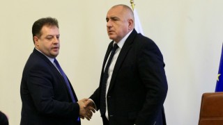 Премиерът Бойко Борисов се извини за проблемите с ТОЛ таксите